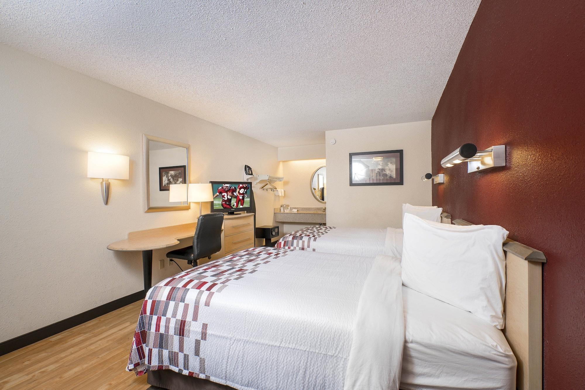 Red Roof Inn Louisville Fair And Expo Esterno foto