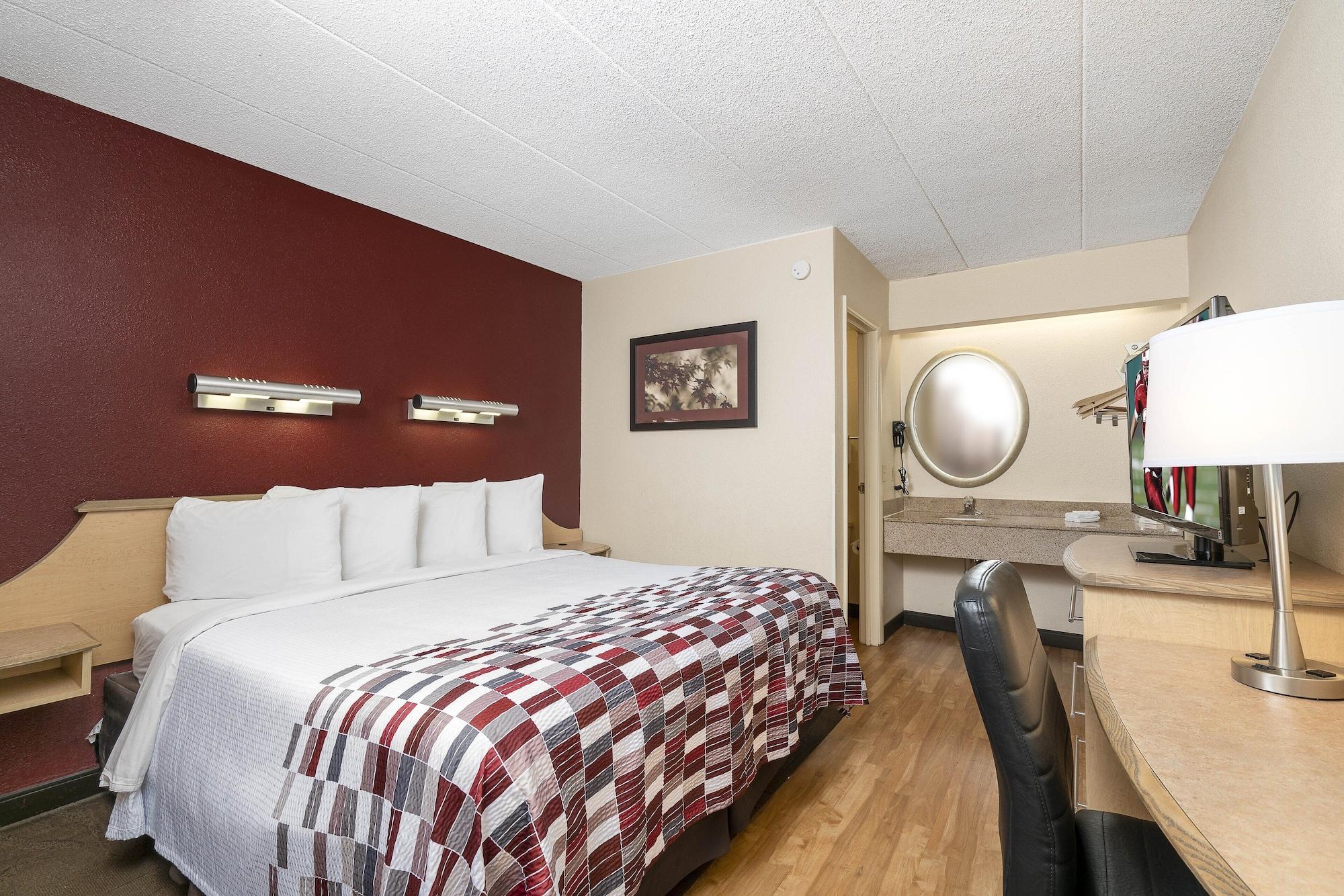 Red Roof Inn Louisville Fair And Expo Esterno foto
