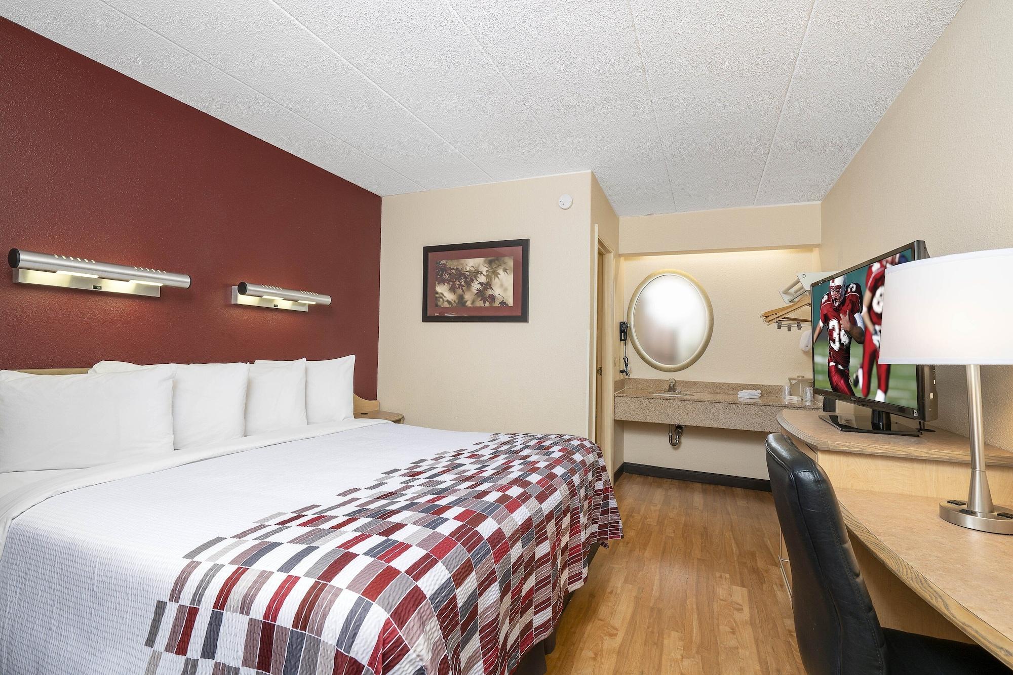 Red Roof Inn Louisville Fair And Expo Esterno foto