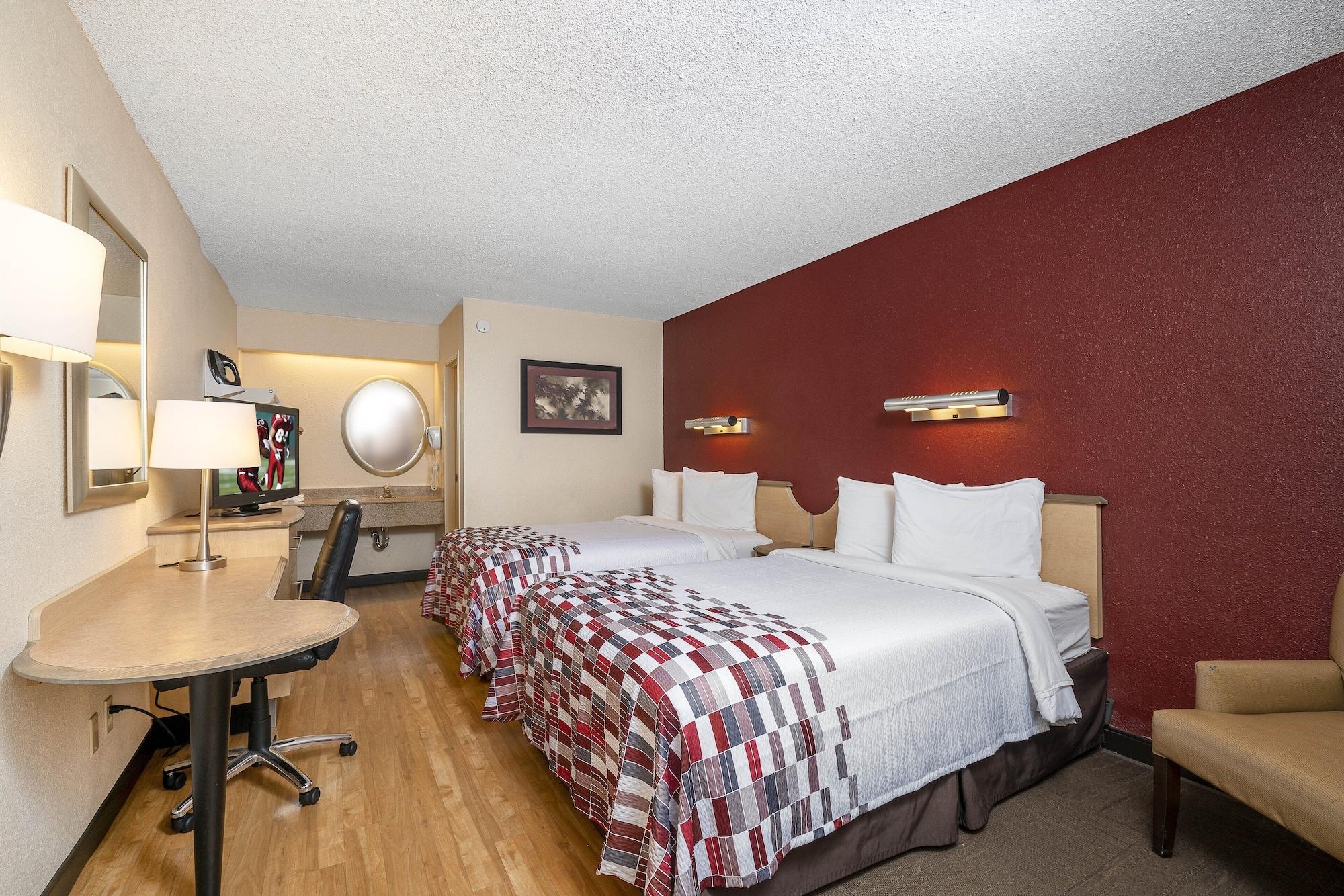 Red Roof Inn Louisville Fair And Expo Esterno foto