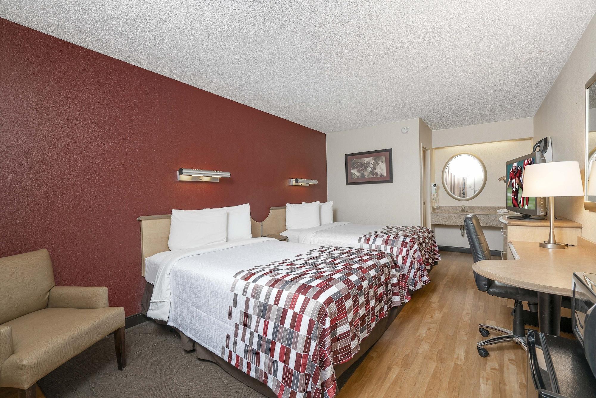 Red Roof Inn Louisville Fair And Expo Esterno foto