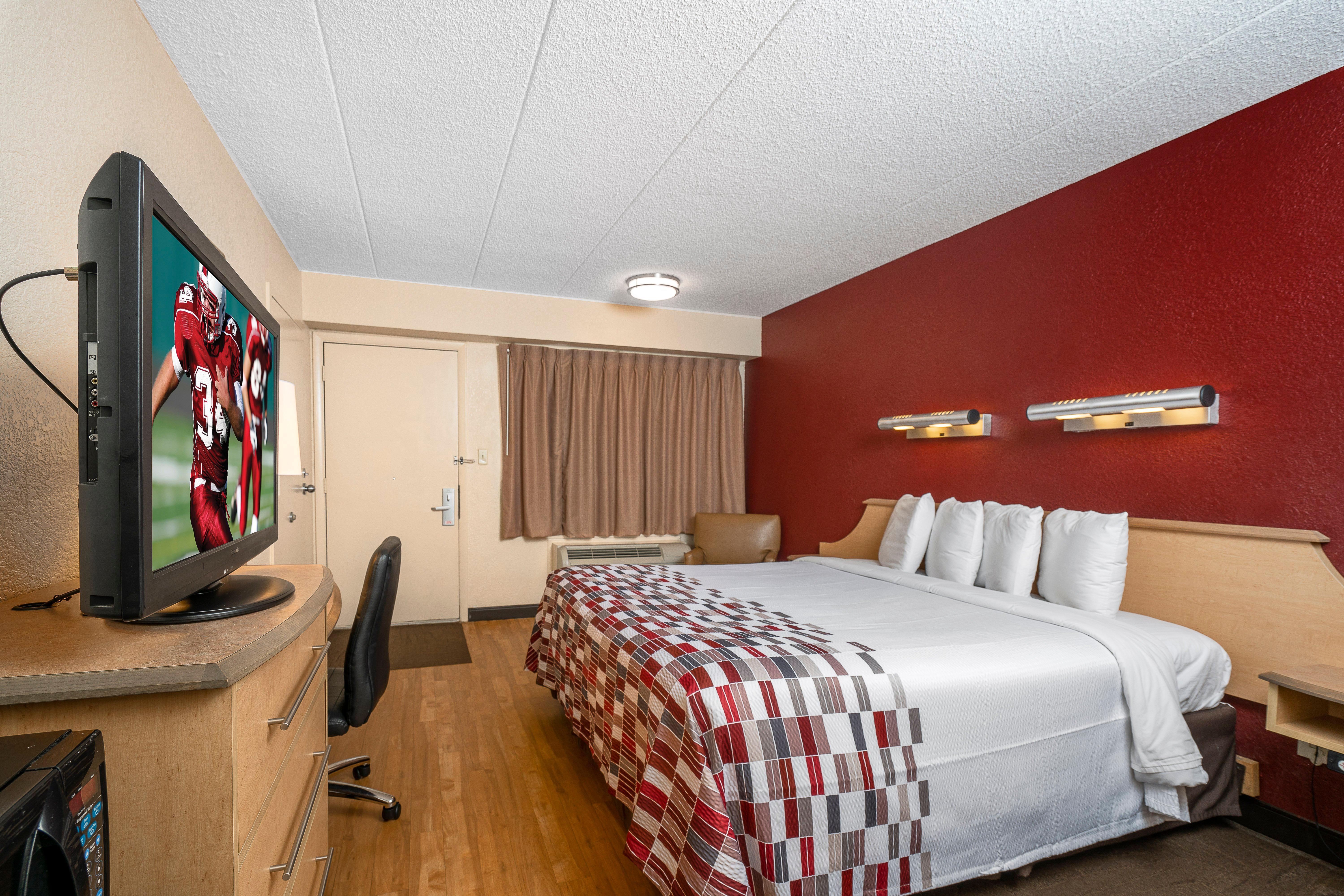 Red Roof Inn Louisville Fair And Expo Esterno foto